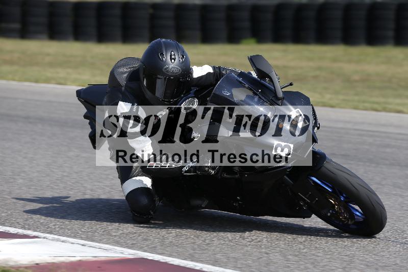 /Archiv-2025/49 26.08.2025 Cornu Master School ADR/rot-rouge/34